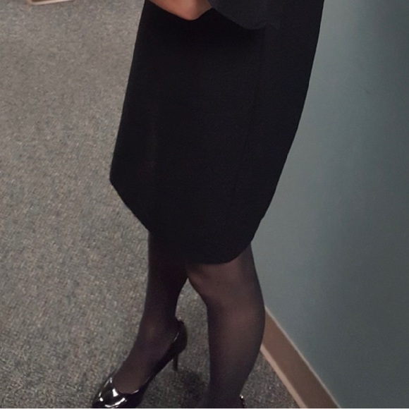 *WELL WORN* Used Pumps Petite size 4/34 - Picture 9 of 9